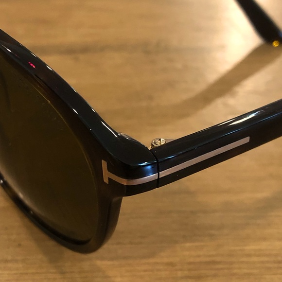 Tom Ford Sunglasses - Picture 4 of 13